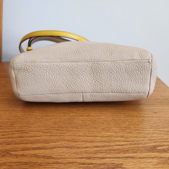 COACH BEIGE AND YELLOW PEBBLED LEATHER SMALL CROSSBODY BAG  S1780-F59853 - Picture 5 of 11